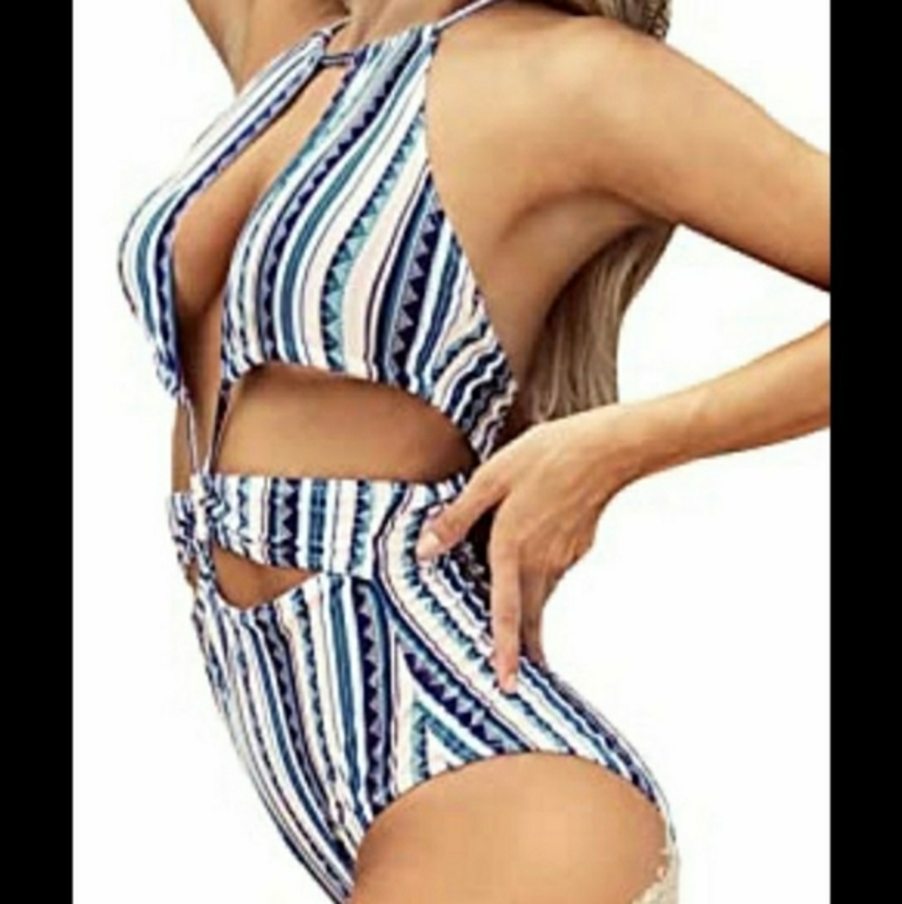 Cupshe Boho Halter Cutout One-piece Swimsuit